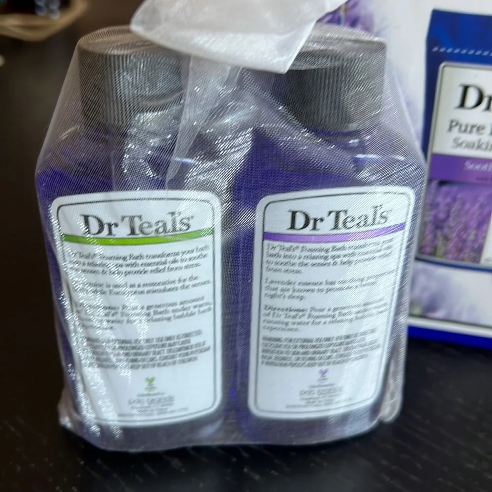 Dr Teal’s Soothe & Sleep Epsom Salt & Foam Lavender & Eucalyptus/Spearmint - Picture 5 of 5